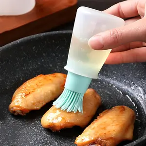 Silicone Oil Bottle Brush, 1 Count Mini Heat Resistant Oil Bottle Brush, Cooking & Baking Tool for Home Kitchen, Kitchen Accessories