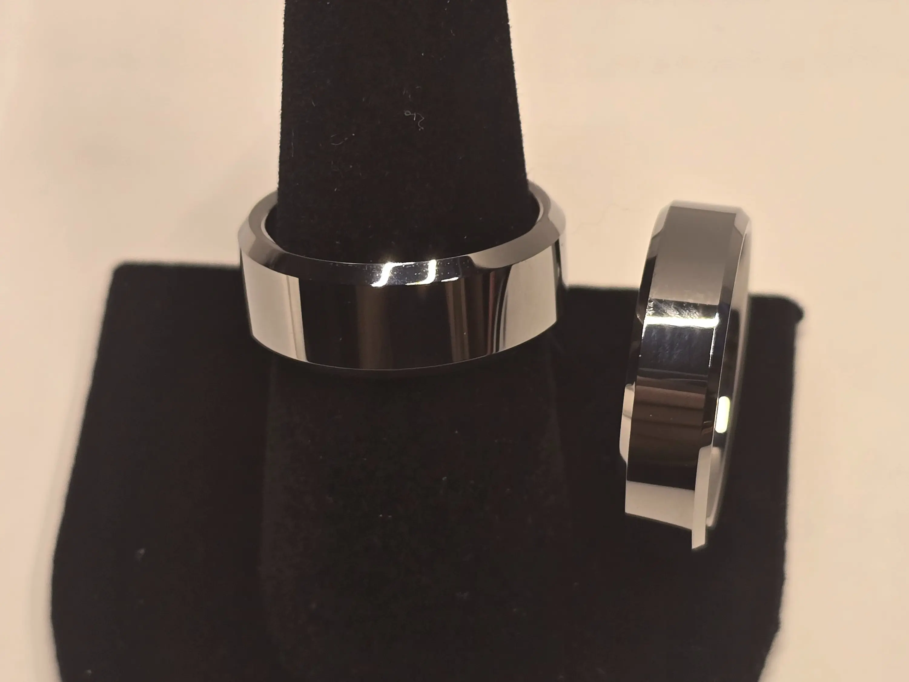 Silver Polished Tungsten Wedding Band Tough Scratch Resistant Comfort Fit Ring for Men & Women | Anniversary Promise Ring