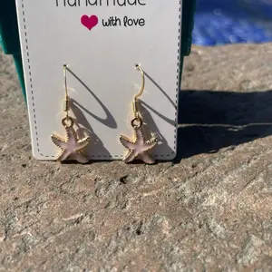 Aretes de estrella de mar color Rosa