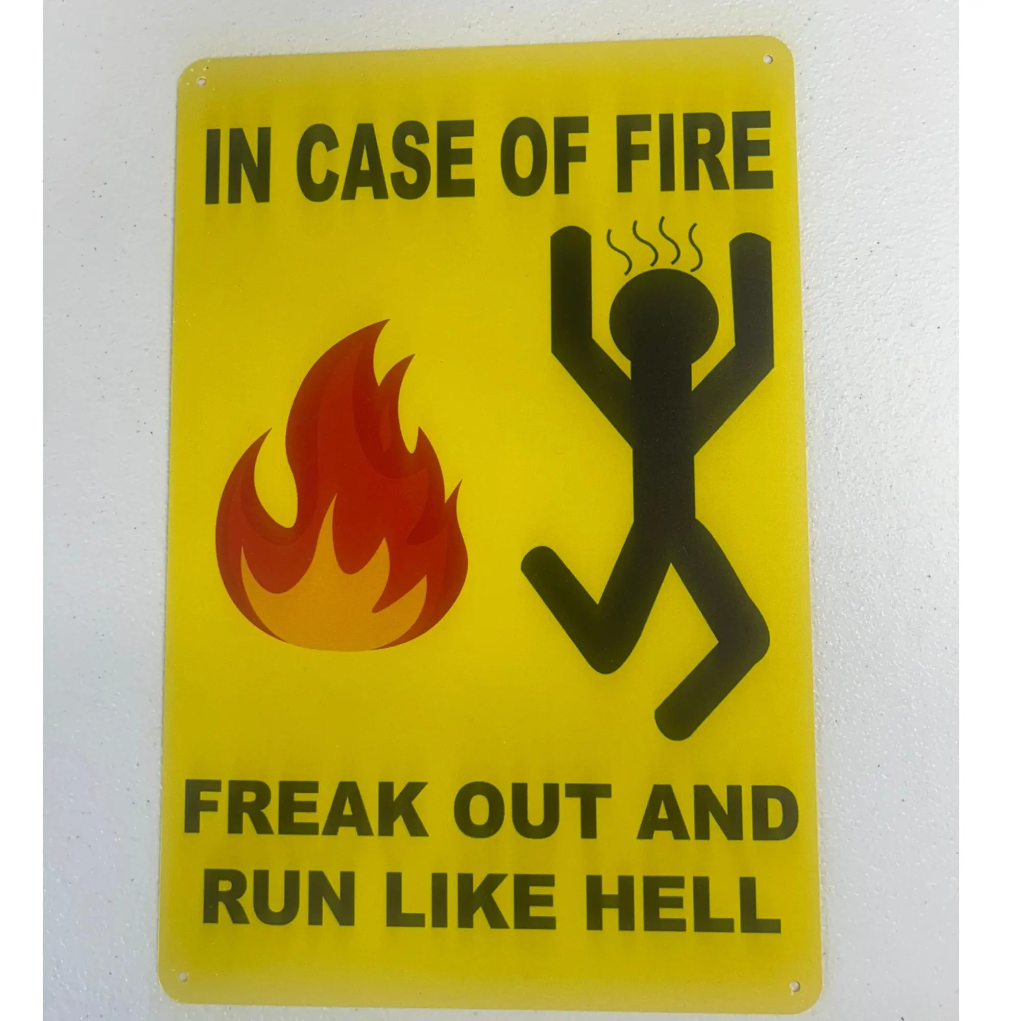 8x12 in Aluminium Fire Safety Plaque - Modern Style Minimalist Signage, Novelty Home Sign for Home Supplies, Minimalist Decluttering Decoration with "IN CASE OF FIRE FREAK OUT AND RUN LIKE HELL" Text, Room Decor