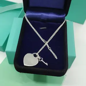 Ladies' Silvery or Gold Plated Love Key Pendant Necklace, Suitable for Daily Wear and Gift Giving for Young Girls Sweet Cool Accessory