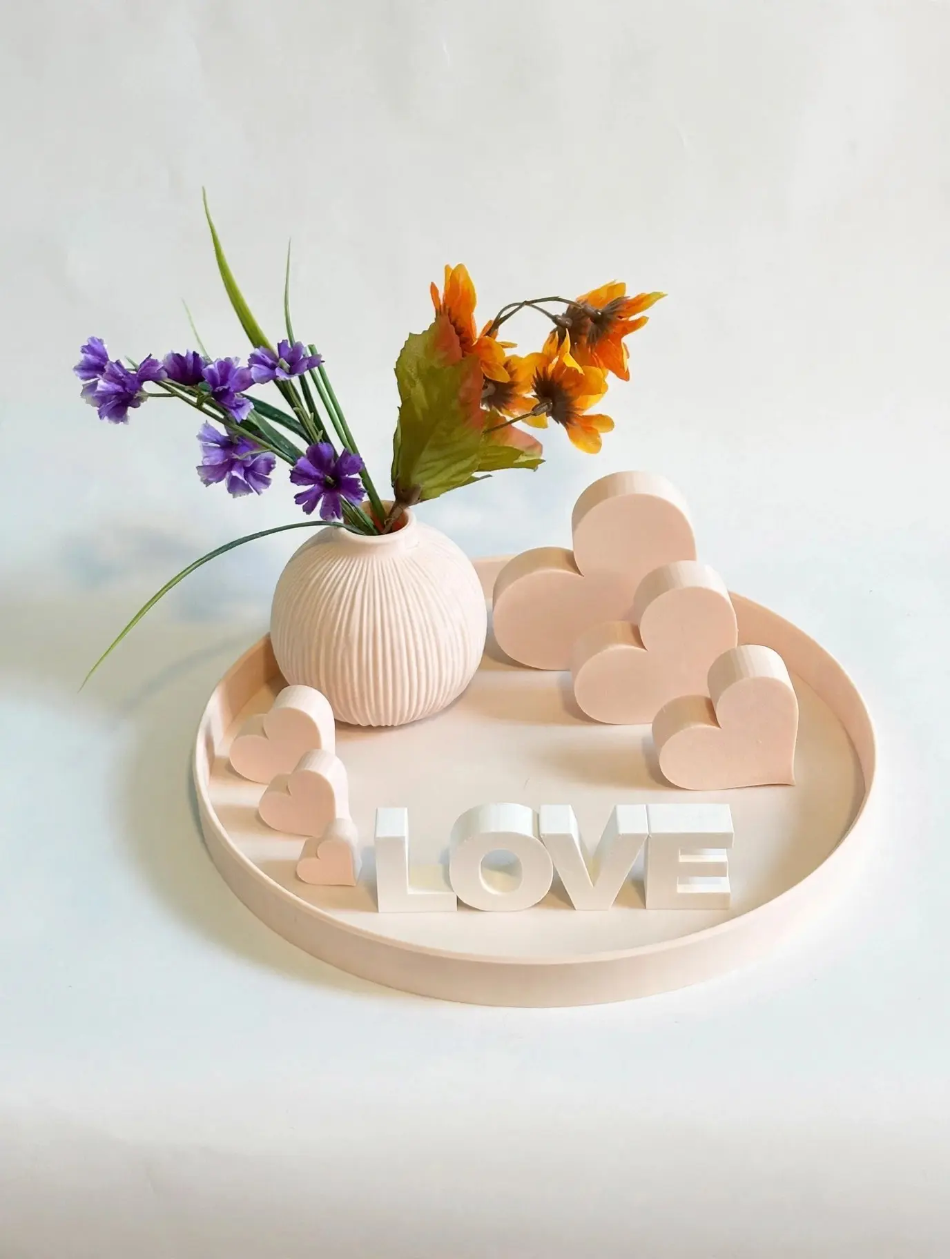 LOVE Tray Set - 3D Printed Boho Centerpiece Kit with Bud Vase, Hearts and LOVE Sign, Handmade Coffee Table Shelf Decor, Valentine Gift