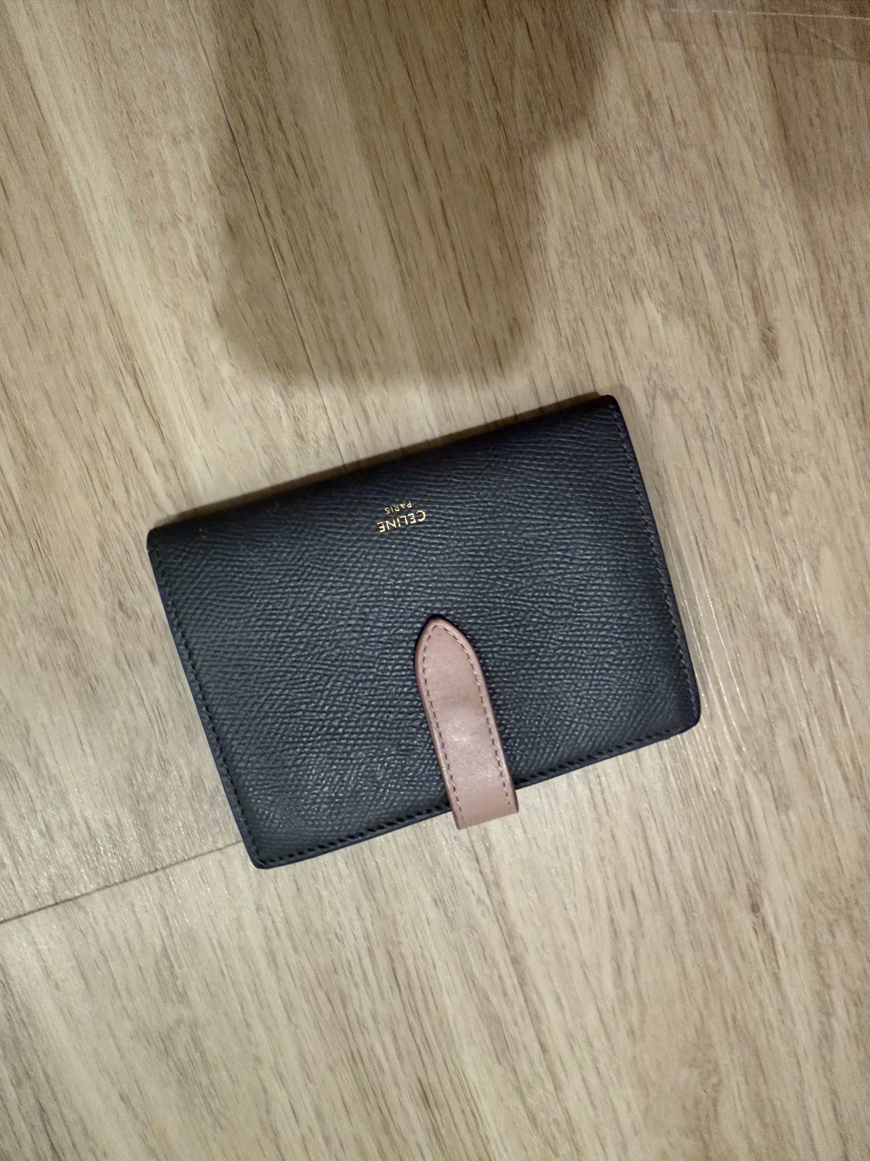 Pre-owned Celine leather wallet Multifunctiinal Compact Wallet