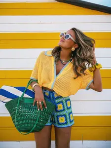 Plus Size Women's Vacation Casual Colorblock Trimmed Short Sleeve Cardigan, Comfortable and Stylish Outerwear for Relaxing Days Knitwear Beach Cardigans