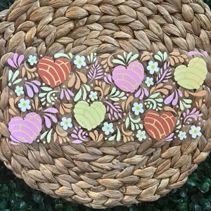 Concha Hearts UVDTF Cup Wrap with Vibrant Floral Hearts and Pastel Colors for Stylish Decor