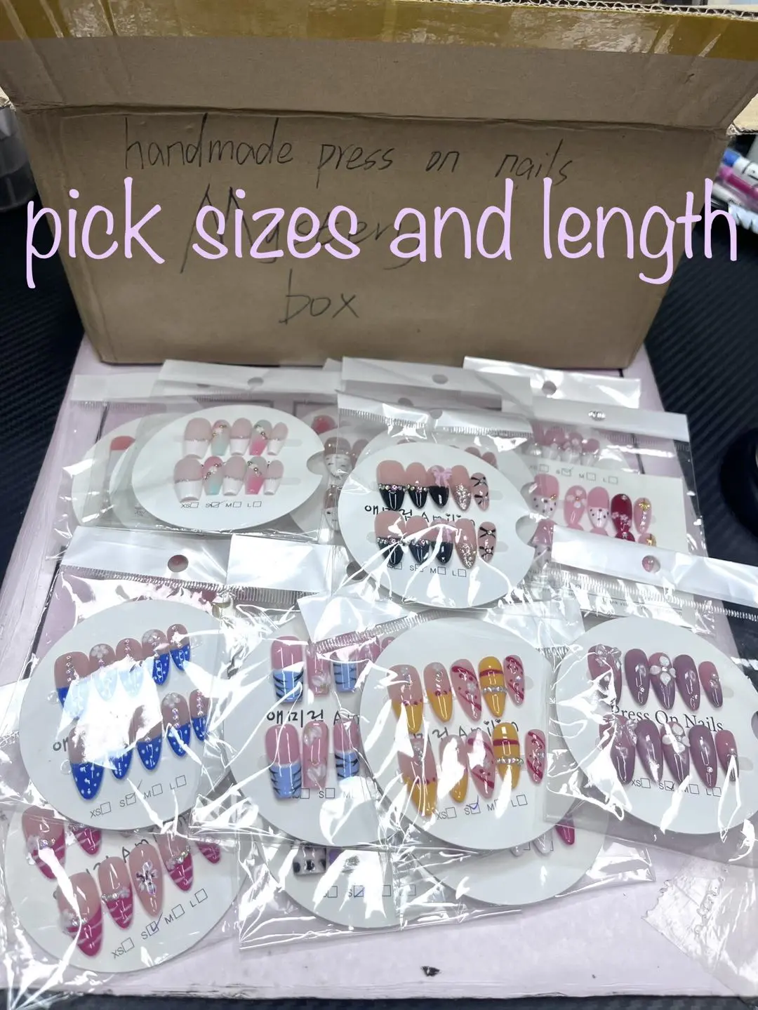 Nancy(20288)gc.27 pairs for $40 Mystery box beautiful nails