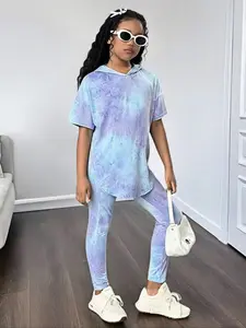 Girls' Tie Dye Asymmetric Hem Hooded Sweatshirt and Tight Pants Set, Summer Two-Piece, Cool Style, Short Sleeve, Regular Fit