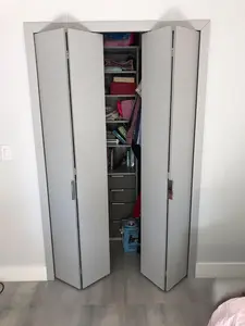 Aries bi-fold grey closet door 014