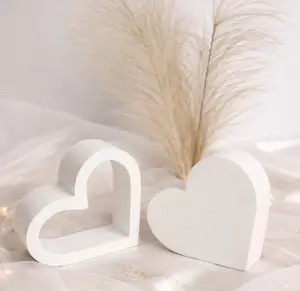 Minimalist Heart Decor Set with Pampas | Modern Home Decor | Elegant Table Centerpiece | Aesthetic Gift Idea