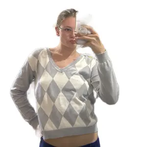 KLE Vintage - Brandy Melville sweater Knitwear Womenswear inspired by the clothes ginny and georgia love to wear!