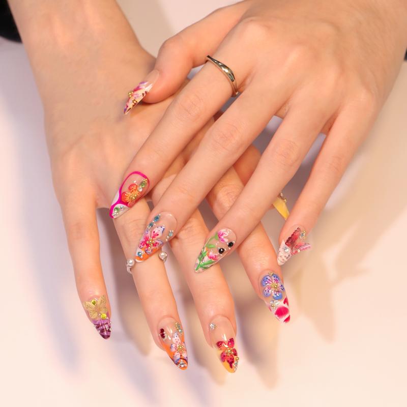 Tropical Flower 3D Wearable Nail Plate Three-Dimensional Dot Diamond Butterfly French Nail Plate Color False Nails with Vibrant Designs