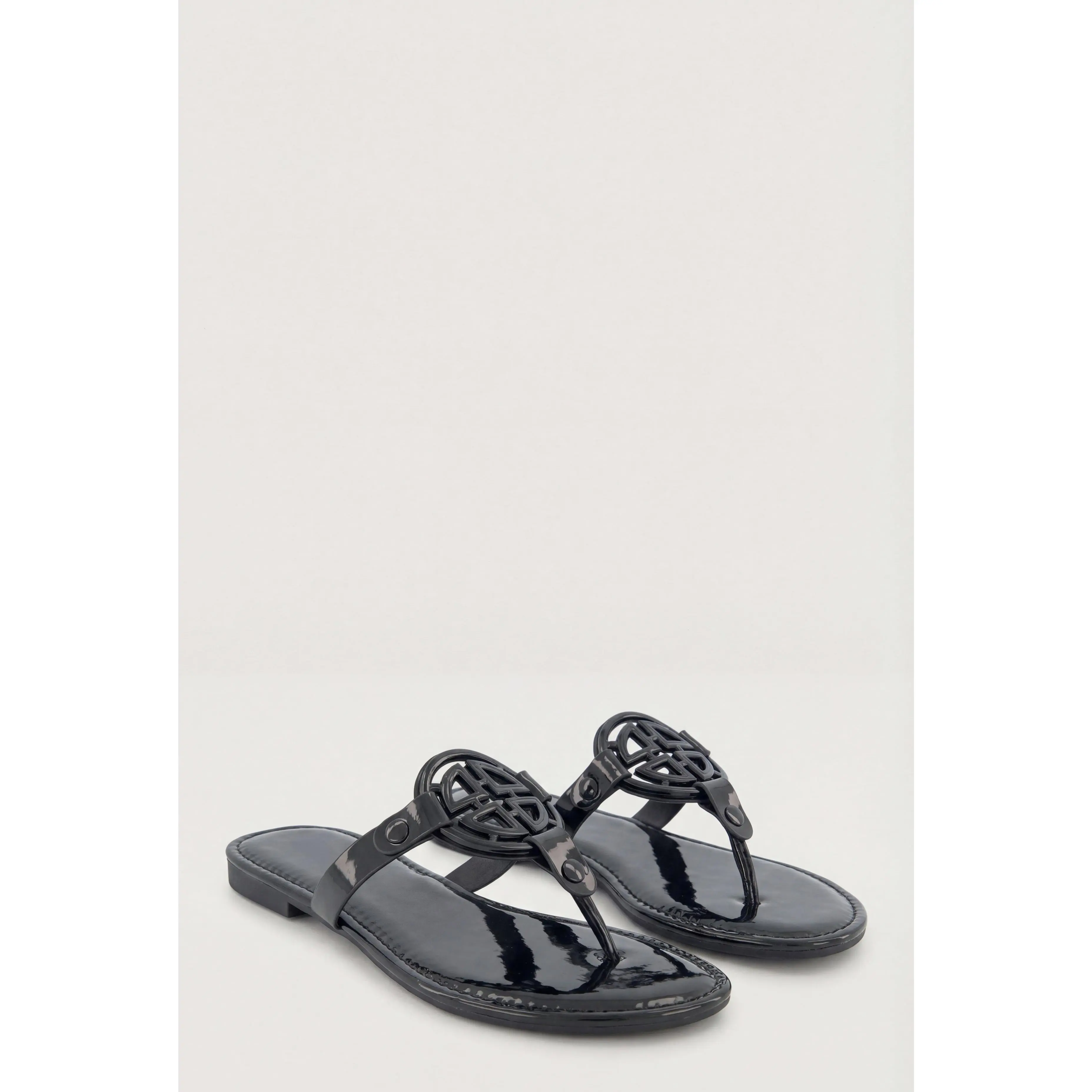 Judith Pendant Thong Sandals