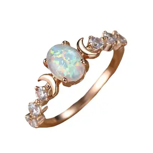 Women's personality moon ring, fashionable and creative cubic zirconia engagement ring, women's wedding jewelry ring