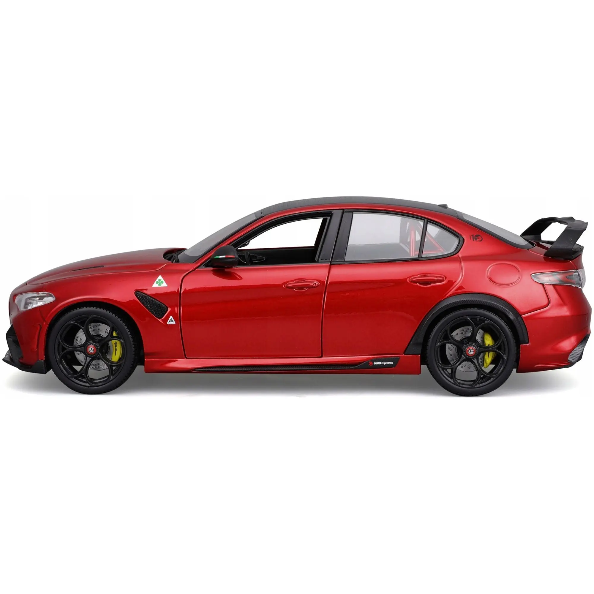 Alfa Romeo Giulia GTAm Red Metallic with Carbon Top 1/18 Diecast Model Car by Bburago
