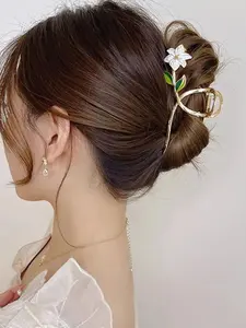 Summer Delicate Fashion Metal Flower and Leaf Decorative Hair Claw Clip, Simple and Elegant Accessory Holiday Birthday Gifts for Women