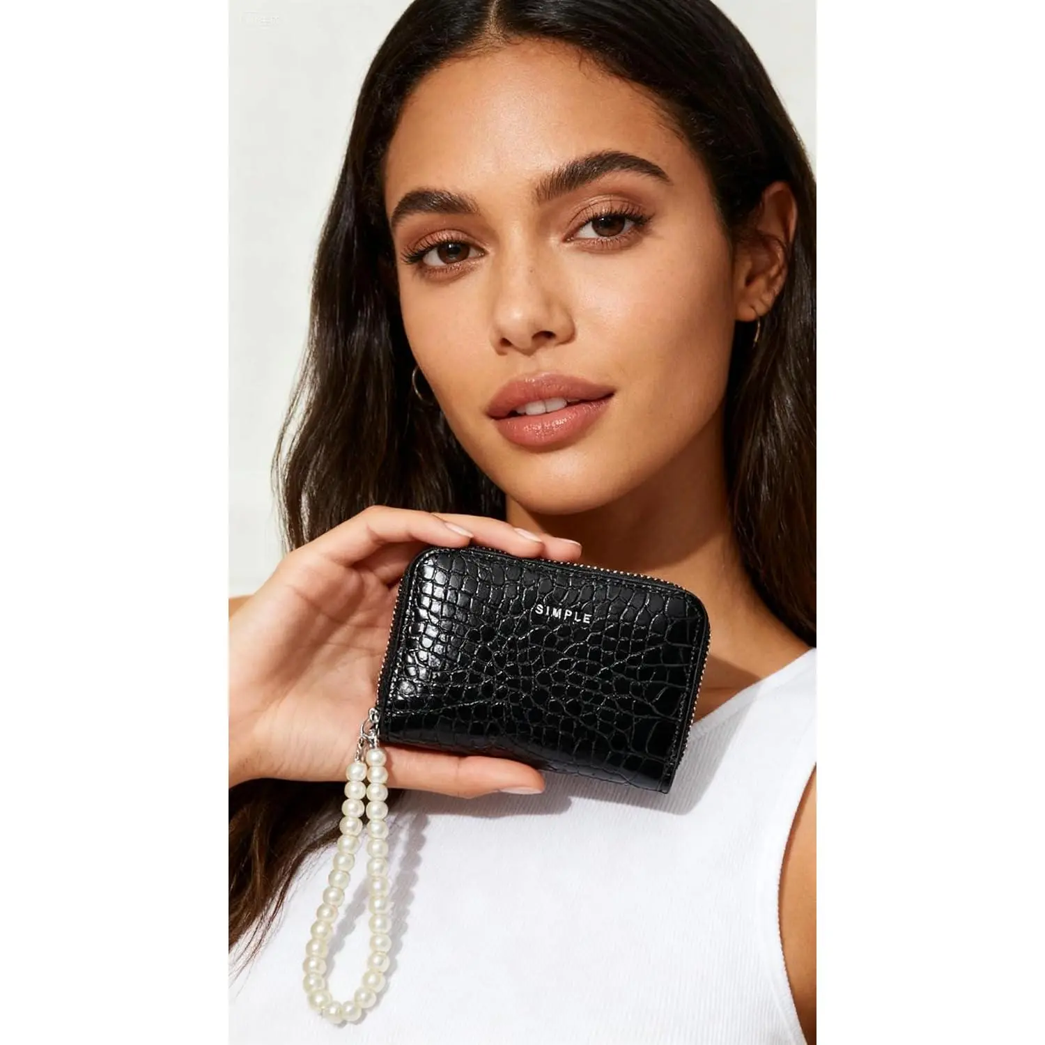 Zipper Wallet Women Luxurious Simplicity Credit Card Wallet Business Card Holder Compact Size KeyChain Wallet with Detachable Pearl Bracelet