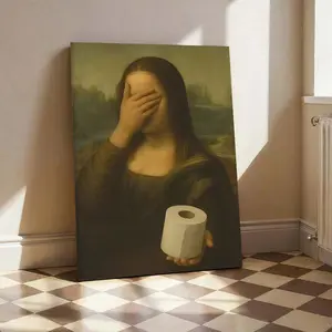 Mona Lisa parody bathroom wall art, funny and creative, retro smelly poster humorous canvas painting, suitable for bathroom and kitchen decoration.