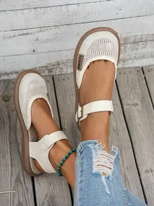 2026 New Retro Hollow Out Flat Walking Shoes, Slip-On Design, Toe Cover, Colorblock, Fashionable Casual Comfort, Daily Wear, Versatile, Rubber