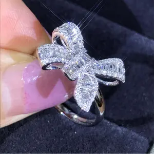 Elegant Rhinestone Bowknot Ring, Sparkling Stylish Artificial Gemstone Jewelry, Ideal for Daily Pointer Finger Wear, Elegant Rhinestone Ring