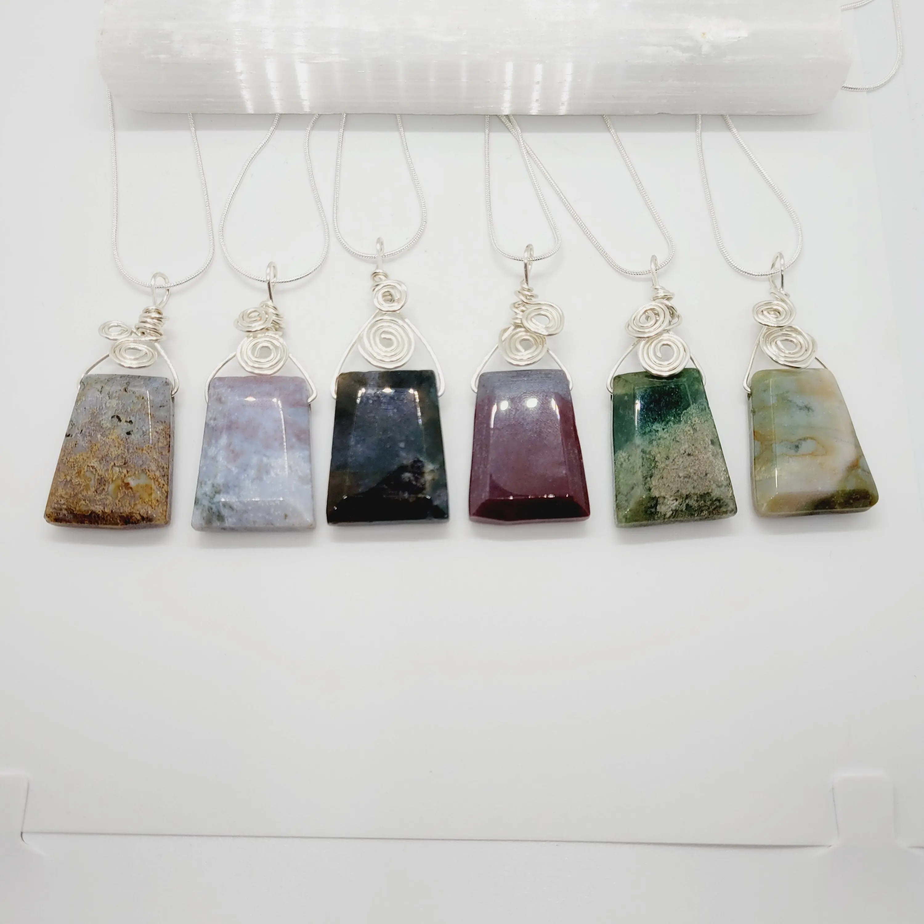 India Agate Stone Pendant Necklace Handmade