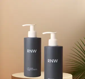 Men's facial cleanser controls oil and moisturizes