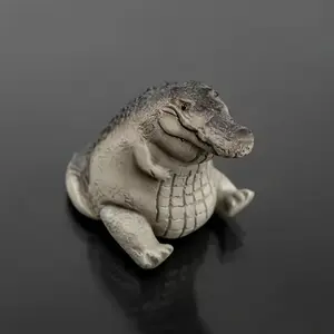 Mini Cute Crocodile Resin Desktop Decoration, Adorable Home Office Desk Ornament, Trendy Miniature Animal Figurine Gift Idea, Home Decor Accessory