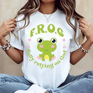 Frog Fully Relying On God Print T Shirt Women Casual Short Sleeve Top Cute Animal Design Comfortable Cotton Tee For Everyday Wear