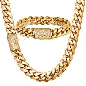 Necklace & bracelet