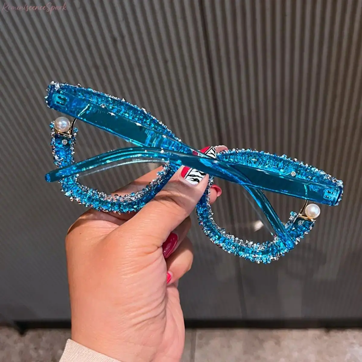 Women's Full Diamond Oversized Square Blue Light Glasses, Thick-Frame Fashion Eyewear for Eye Strain Relief, Ideal for Office & Gaming Screen Use