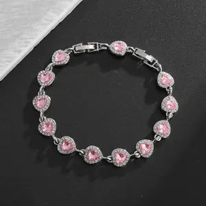 Exquisite Shiny Romantic Heart Shaped Zirconia Bracelet For Women Fashion Elegant Temperament Fashion Jewelry Accessories Wedding Party Jewelry Gift