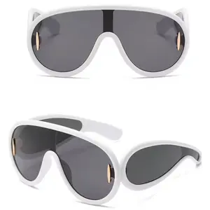 Unisex Y2K Wrap Around Glasses Large Frames Aviator Shield Glasses Oversized Vintage Retro Tinted Sunglasses White Frame