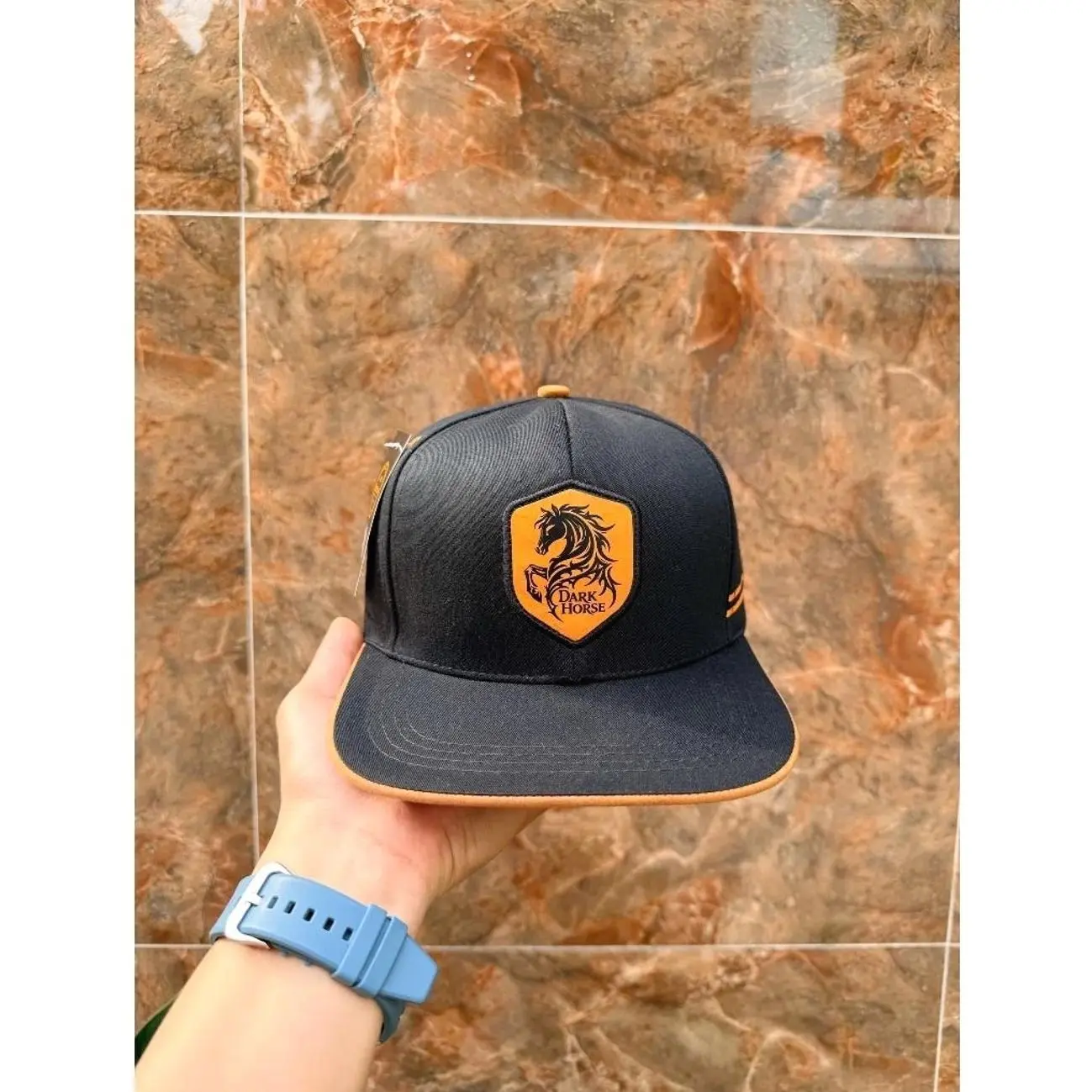 Premium Horse Embroidered Snapback Baseball Cap Adjustable Flat Brim Cotton Streetwear Hat for Men Women