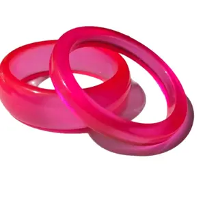Vintage Neon Pink Lucite Bangle Bracelet Set og Two Gift Idea For Her