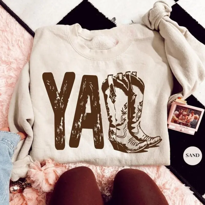 Gildan Y'All Western Country Sweatshirt, Retro Vintage Cowboy, Rodeo Graphic Sweater, Country Boots Apparel, Trendy Western Style for Lovers