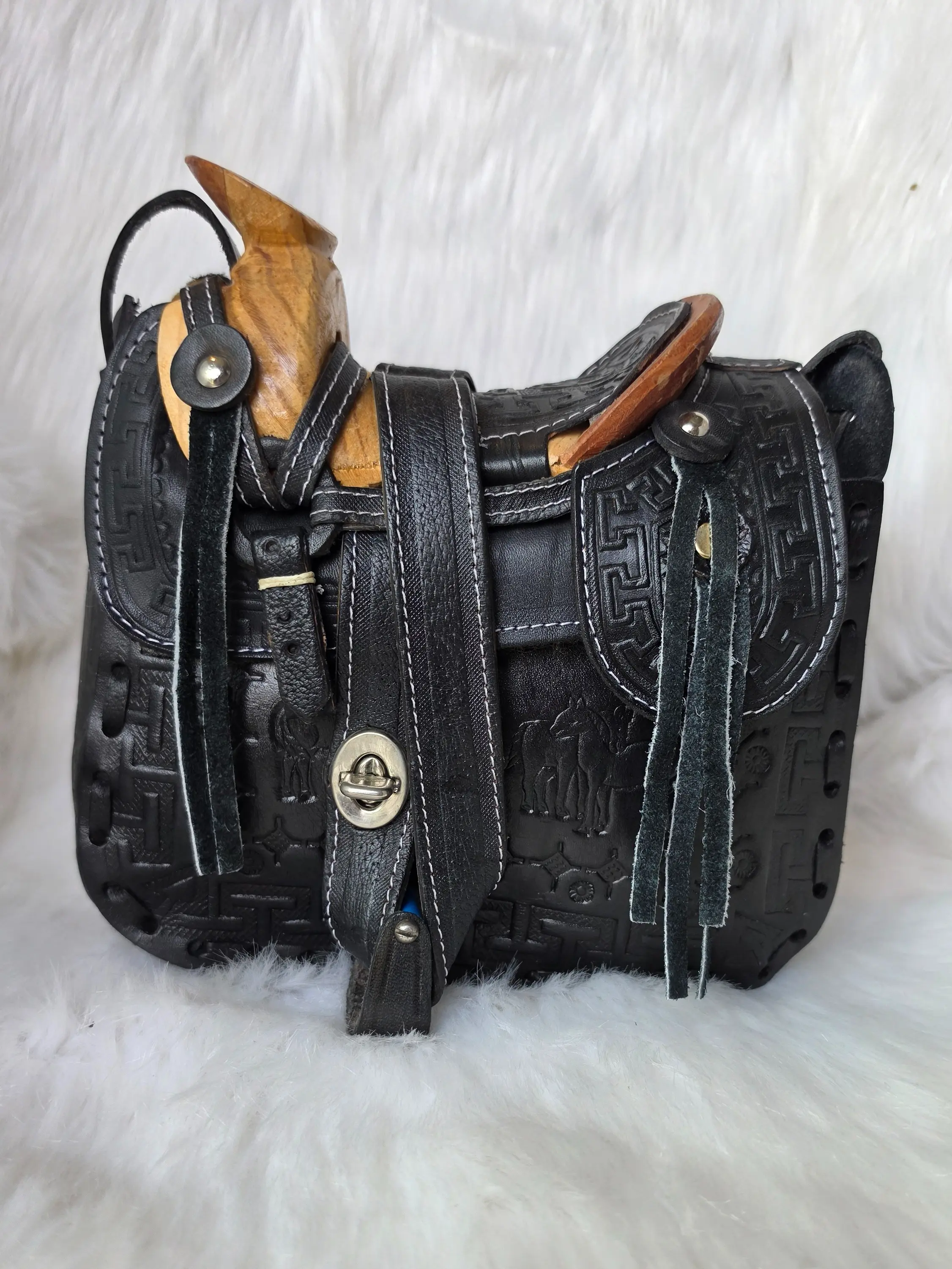 Vaquera Bag - Horse Mount Leather Bag