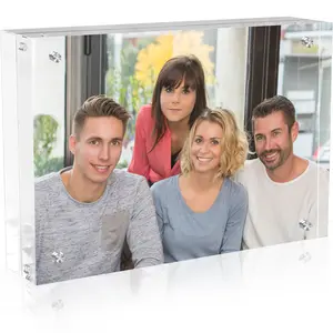 Mini Magnetic Photo Frame, Small Size, Rectangular Frame, Friends Group Picture Frame, Cute and Compact Design, Perfect for Memories