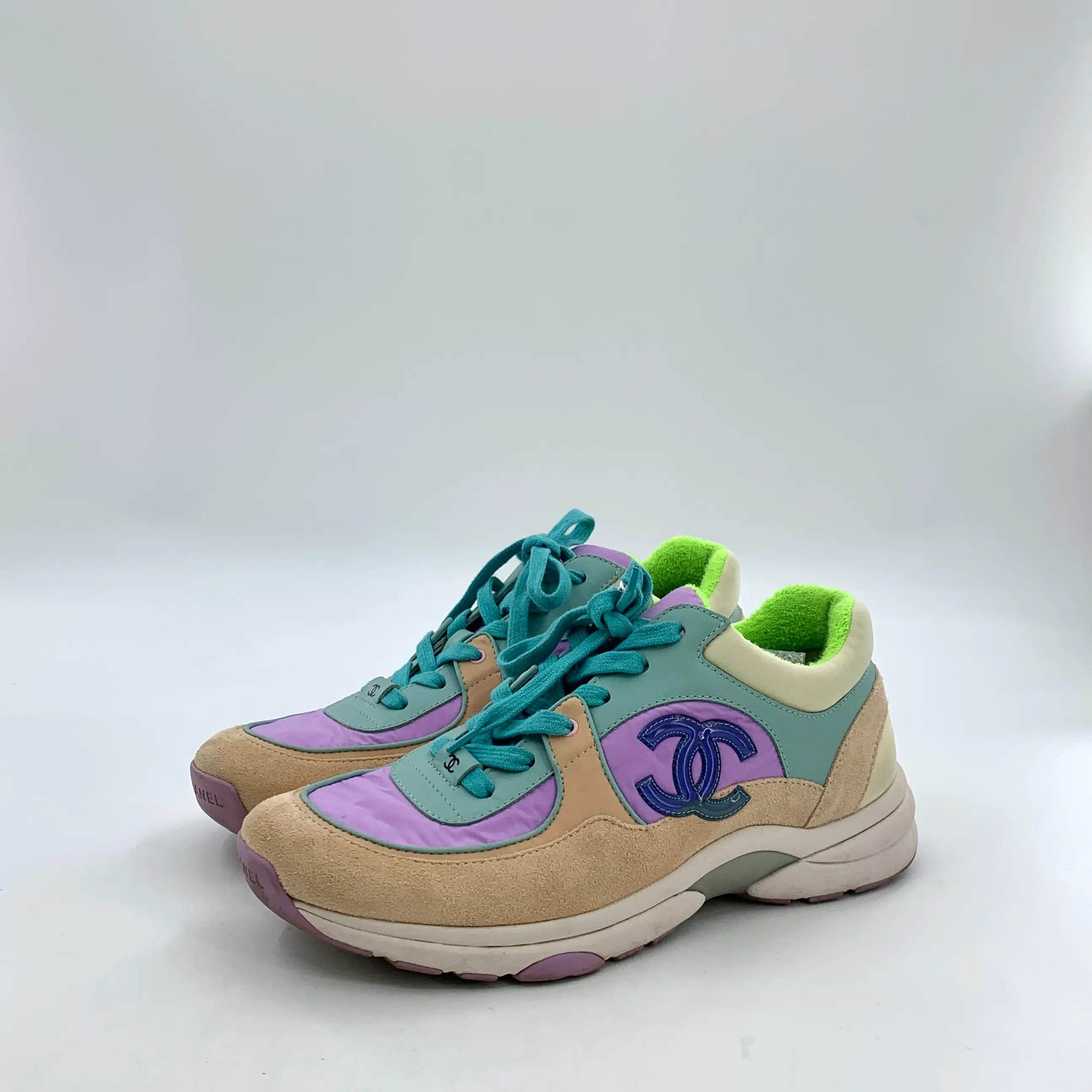 RDLT-Chanel Size 40 Multicolor Embroidered CC Lace-Up Flat Sneakers-X35283