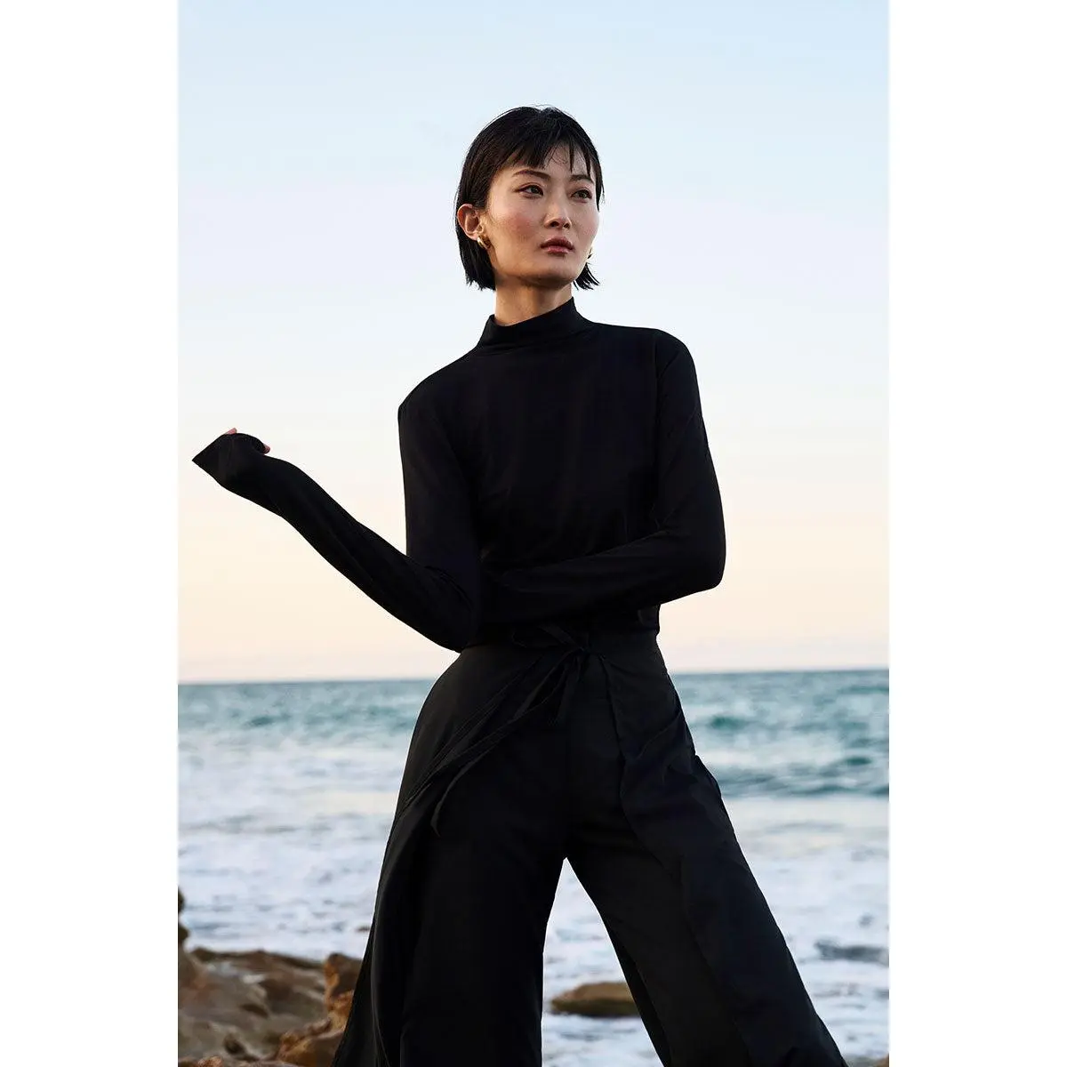 Roule Turtleneck | Top | Black