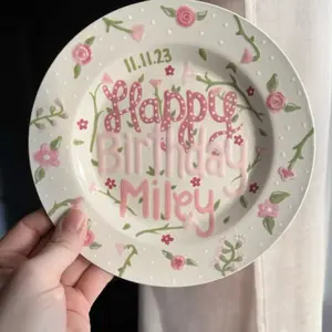 Personalized Handpainted Birthday Plate – Custom Name Keepsake – Food Safe Floral Cake Plate