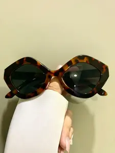 Thick Frame Diamond Glasses, Retro Fashion Decorative Eyeglasses for Men and Women, Metal Hinges