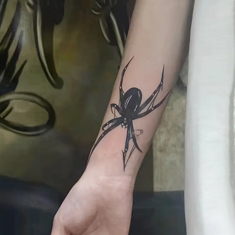 6 Large Herbal Tattoo Stickers, Suitable for Halloween Costumes and Role Play, Including 1 Spider Element and 5 Random Patterns, Lasting for 7-15 Days, Waterproof and Anti-Friction, Realistic Effect, Suitable for People Who Don't Want to Tattoo