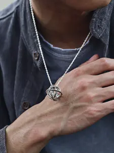 Transforming astronomical globe ring for men, trendy student single, reversible necklace for men, universe creative, women couple personality