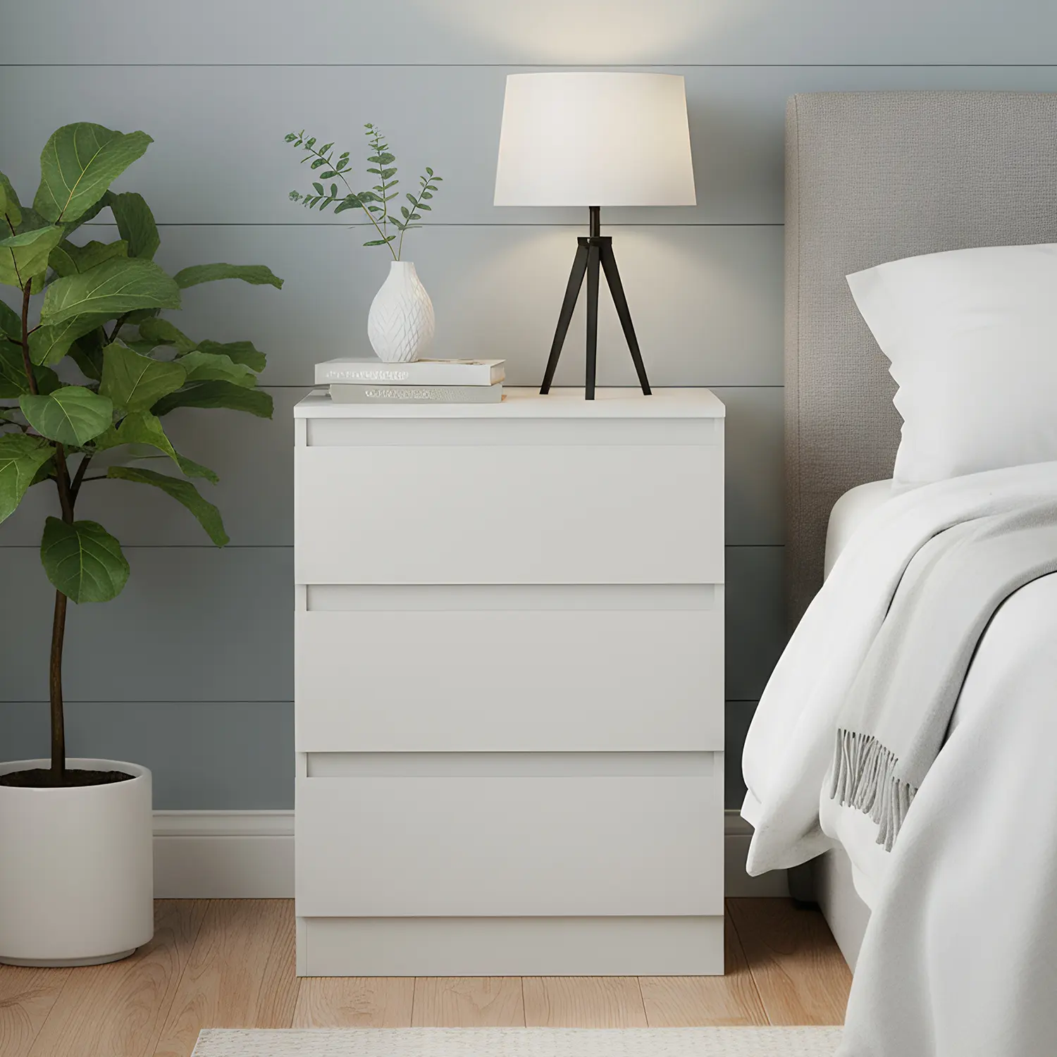 Spaco Handle-Free Modern 3-Drawer Wooden Dresser - Sturdy Chest of Drawers, Modern Home Furniture, Versatile Cabinet for Bedroom, Living Room, Modern Storage Dresser, Sturdy Dressers
