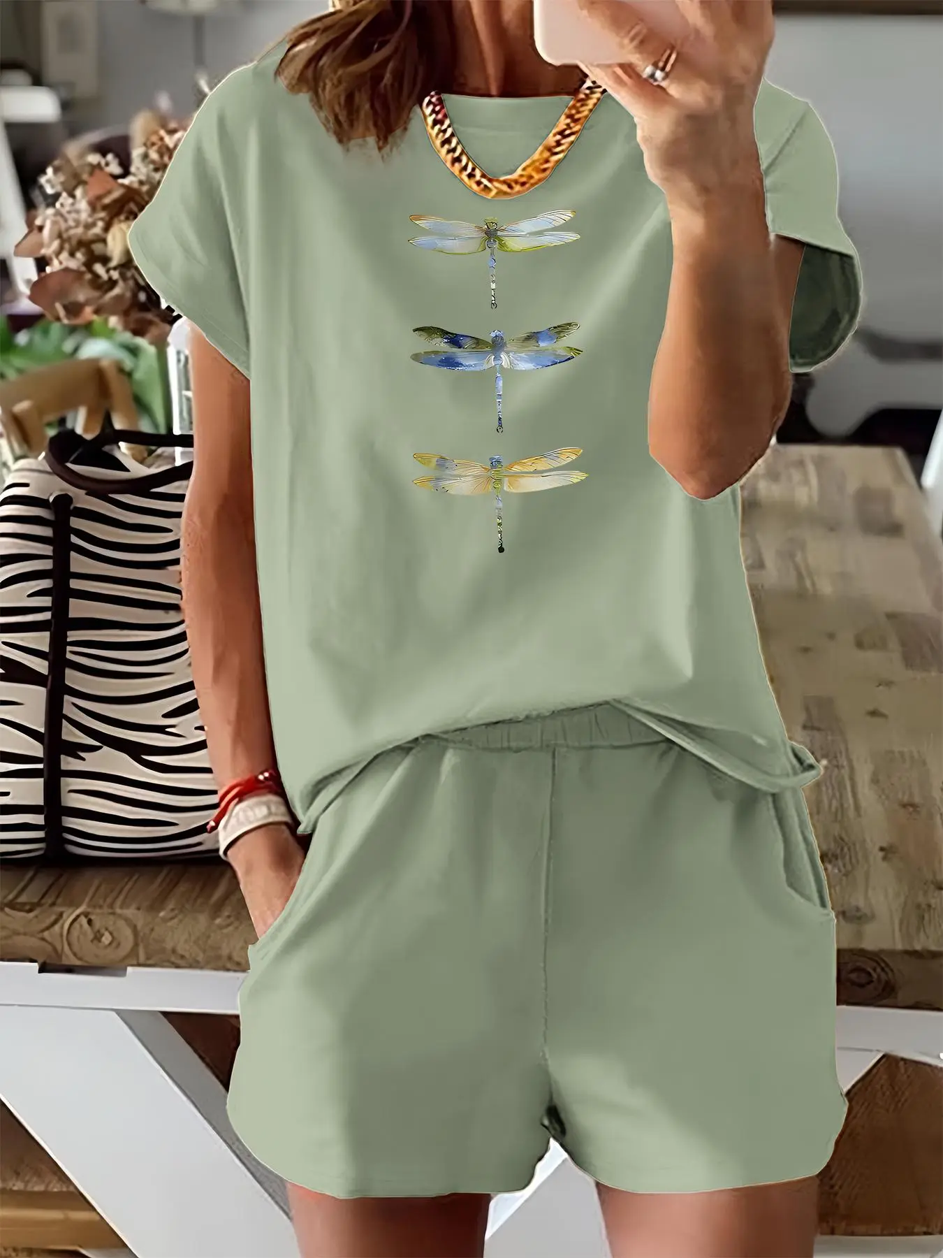 Women's Dragonfly Print Animal Two-piece Set, Fitted Casual Round Neck Short Sleeve Tee & Elastic Waist Pocket Shorts Set, Ladies Summer Clothes for Daily Wear, Womenswear, Casual Loungewear Set, Summer Lounge Sets