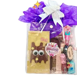 CUTE BEAUTY BAG ESSENTIALS