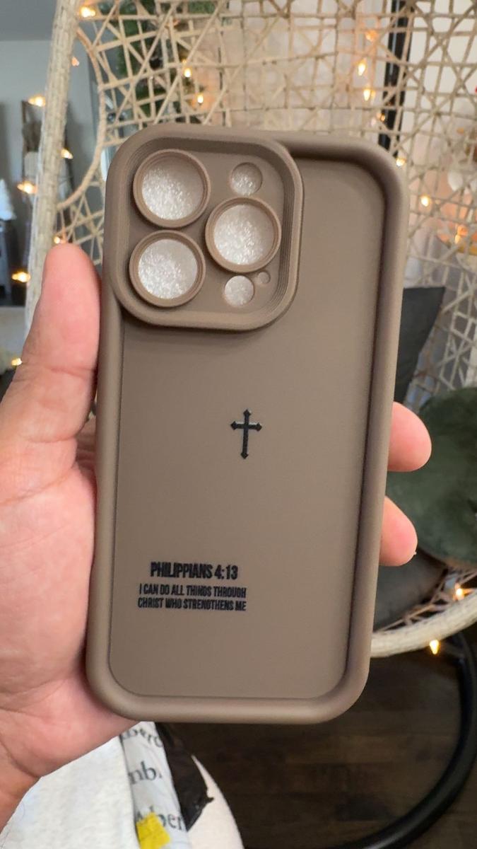 Item: brown, iPhone 16 Pro
