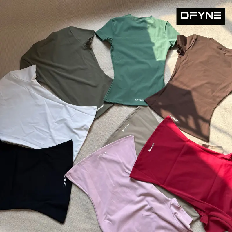 DFYNE Seamless Short Sleeve Athletic Shirt - Form-Fitting Lightweight Active Top for Women| Quick-Dry Moisture-Wicking Gym T-Shirt for Pilates & Running