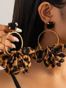 Retro Leopard Print Fabric Drop Earrings for Women Exaggerated Black Crystal Geometric Circle Petal Pendant Earring Jewelry Gift Statement Earrings