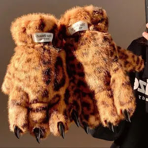 Cute Leopard Print Paw Gloves