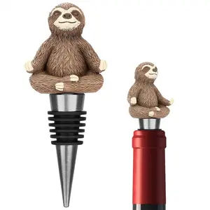 Funny Sloth Wine Bottle Stopper, Cute Animal Decorative Wine Saver, Reusable Party Club Kitchen Bar Accessory, Novelty Gift for Wine Lovers & Home Decor